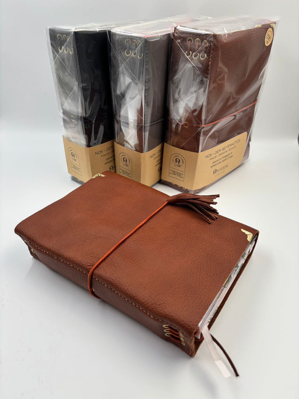 NOX · der Seitenhüter · Ledereinband für wechselbare Inhalte- Fokus, Ordnung & Schutz