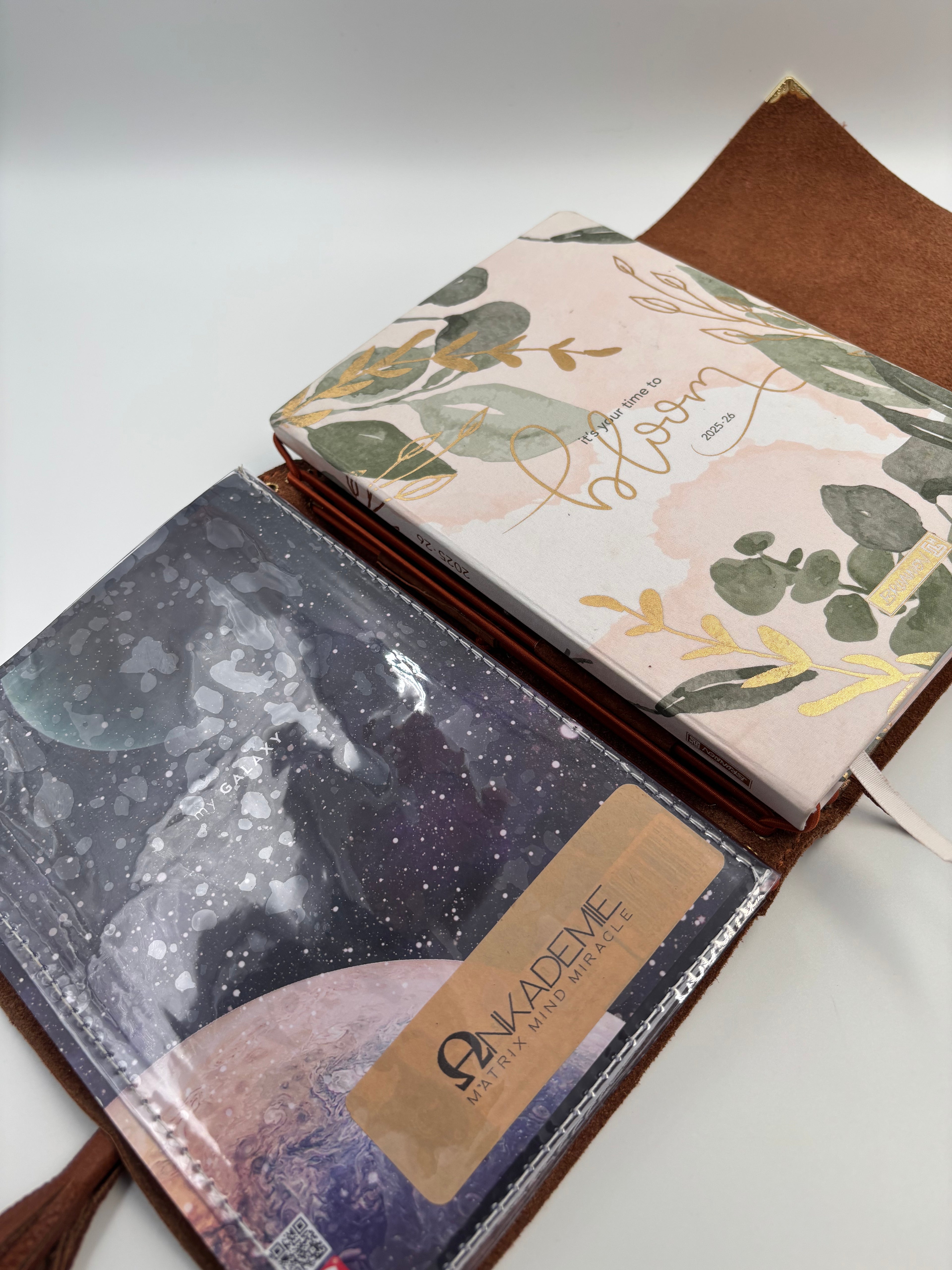 NOX · der Seitenhüter · Ledereinband für wechselbare Inhalte- Fokus, Ordnung & Schutz